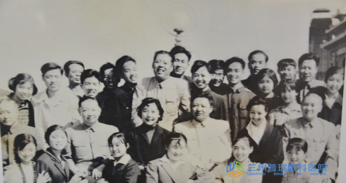 這聲我愛(ài)你，很甜很蜜
