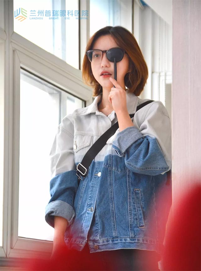 【摘鏡體驗(yàn)官】Hi1048女主播婉玉成功摘鏡，術(shù)后視力1.2