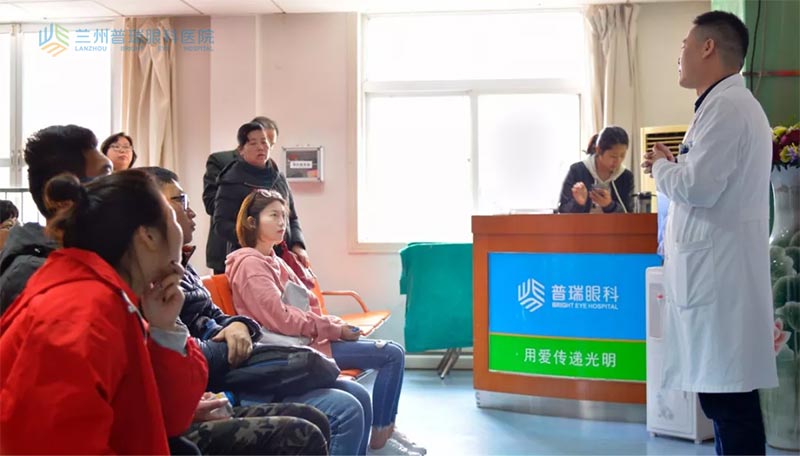 【摘鏡體驗(yàn)官】Hi1048女主播婉玉成功摘鏡，術(shù)后視力1.2