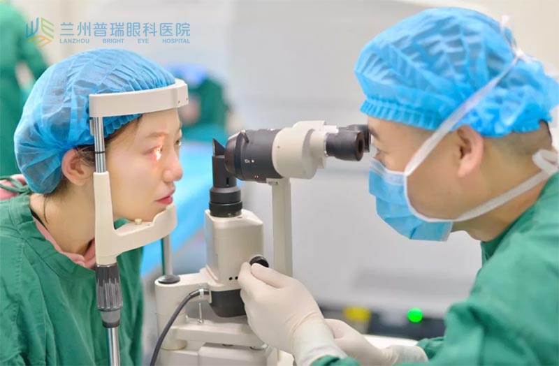 【摘鏡體驗(yàn)官】Hi1048女主播婉玉成功摘鏡，術(shù)后視力1.2
