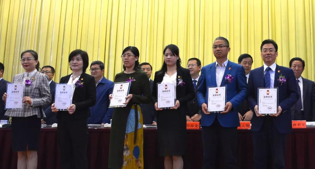 蘭州市人才工作會議召開，普瑞眼科專家喜獲殊榮