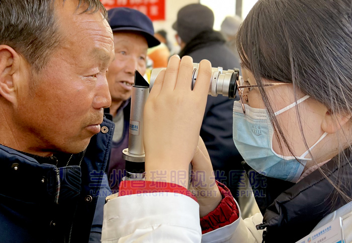 蘭州普瑞眼視光醫(yī)院“迎新春，送溫暖”慰問貧困群眾公益